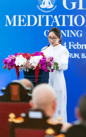 Launch of
Global Meditation Connect
at Wat Arun Temple